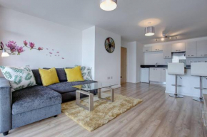 Newly Renovated Riverside Flat w/ Private Balcony